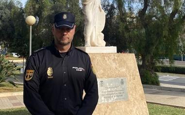 Un Policía Nacional fuera de servicio auxilia a una mujer que sufría un atragantamiento en Málaga