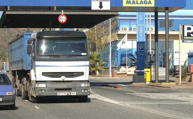 Puntos de recarga eléctricos, placas fotovoltaicas y luces más eficientes para el CTM de Málaga