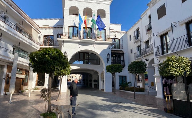 Nerja, la única localidad malagueña de más de 20.000 habitantes con una inversión «excelente» en servicios sociales