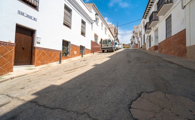 Nerja adjudica la reurbanización de dos calles de Maro por 233.115 euros