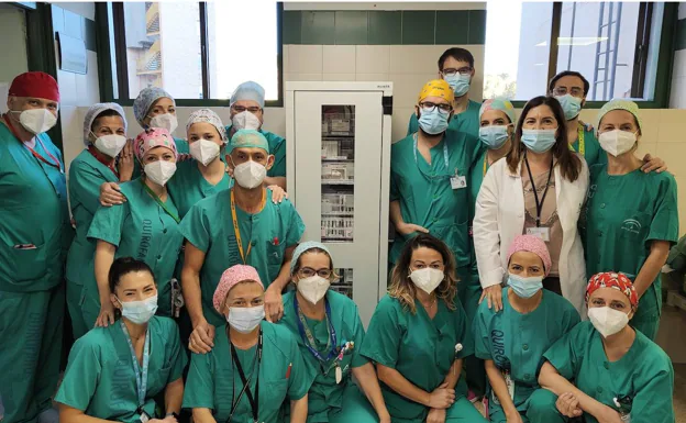 Los quirófanos de trauma del Hospital Regional de Málaga incorporan un sistema automatizado de reposición de implantes
