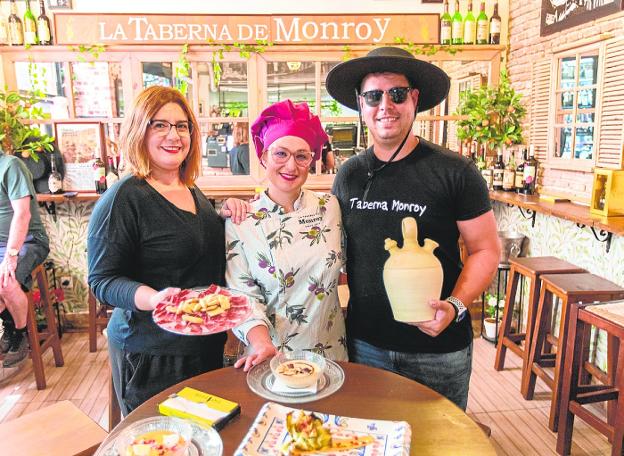 La Taberna de Monroy, un pequeño santuario de los vinos generosos y el tapeo andaluz