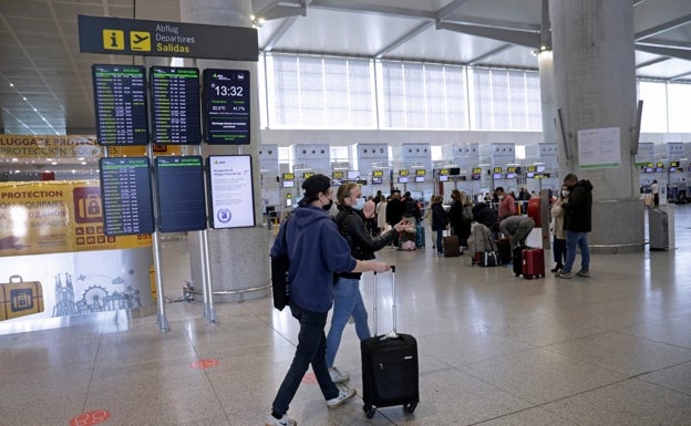 Más de 2.900 vuelos operarán en el aeropuerto de Málaga en el Puente de Diciembre