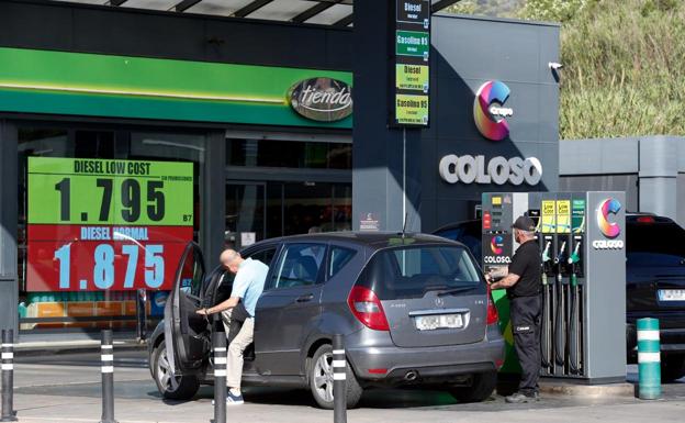 Cae el precio de la gasolina y del gasóleo a las puertas del puente de diciembre