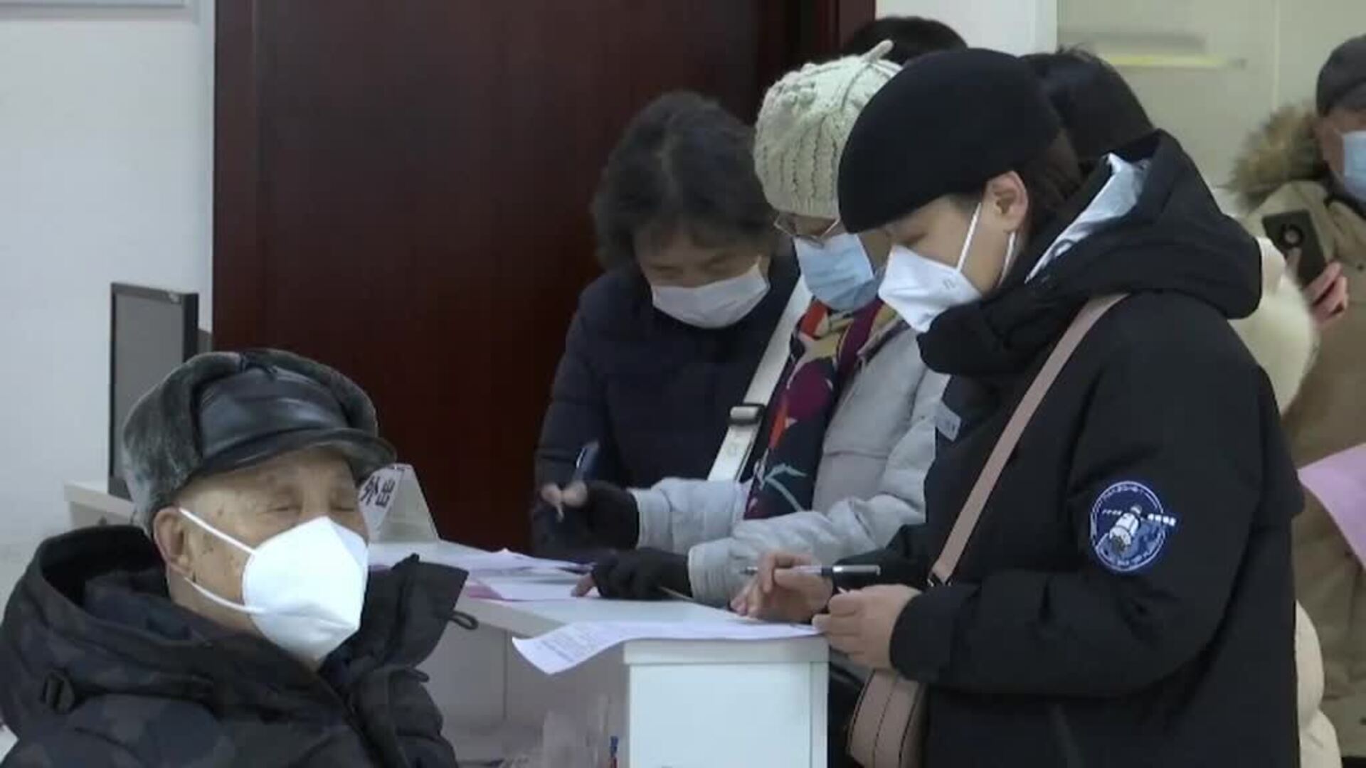 Las vacunas "inhalables" contra el Covid-19 triunfan entre los residentes mayores de Pekín