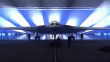Estados Unidos presenta el primer avión de una nueva flota de bombarderos nucleares