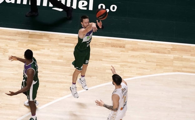 El Unicaja se quedó el sábado a un solo triple de su récord histórico