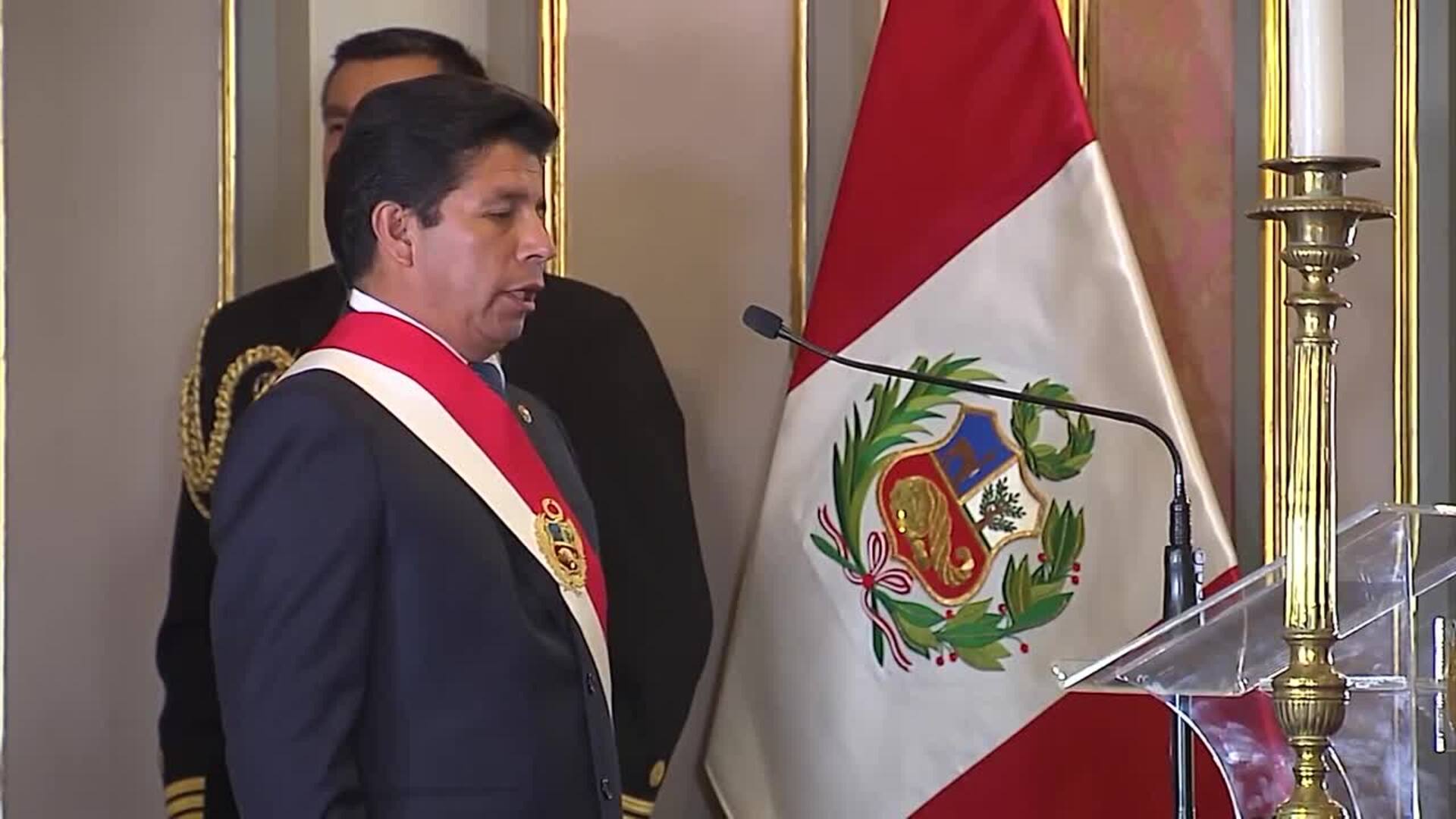 La Fiscalía de Perú detiene a Pedro Castillo tras ser destituido por el Congreso