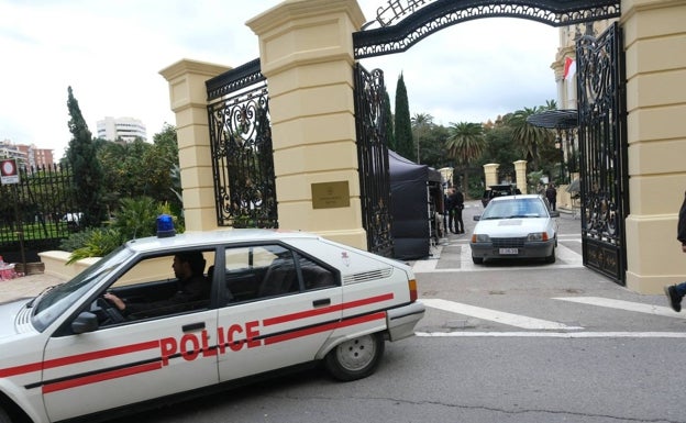 El Ayuntamiento de Málaga, convertido este jueves en un hotel de lujo de Mónaco