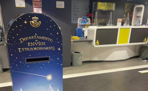 Correos instala en sus oficinas de Andalucía 33 buzones de Navidad