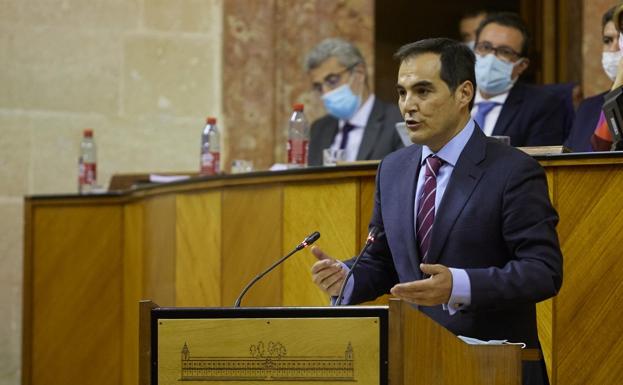 El consejero de Justicia apuesta por «potenciar la mediación» como fórmula para bajar la litigiosidad en Andalucía, que es «muy alta»