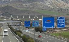 Reabierta al tráfico la autovía A-92, afectada por el accidente de un camión a la altura de Antequera