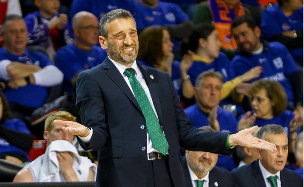 Ibon Navarro: «Felicito al equipo por el partido tan coral y tan bueno en ataque»