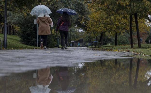 Vuelve la lluvia a Málaga, en aviso amarillo durante todo el día