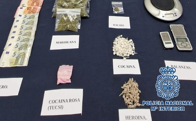 Golpe al menudeo en Marbella: dos detenidos, uno de ellos menor, por traficar con 'coca rosa' y marihuana