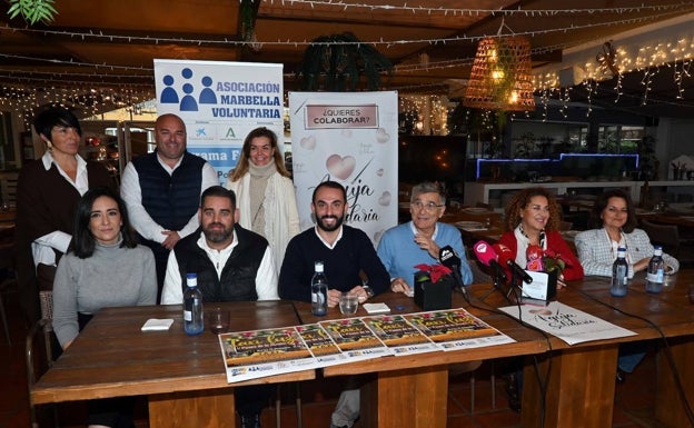 Paseo solidario para ver las luces de Navidad en Marbella y San Pedro