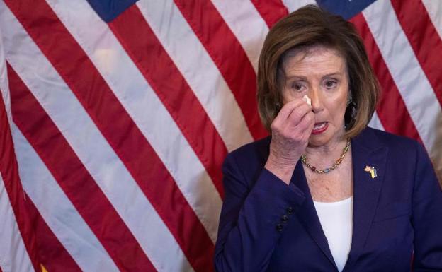 Los republicanos lloran al rendir homenaje a Pelosi