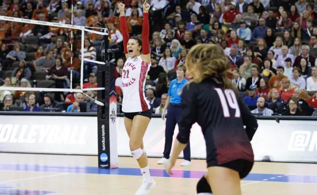 Raquel Lázaro alcanza la final de voleibol de la NCAA con Louisville