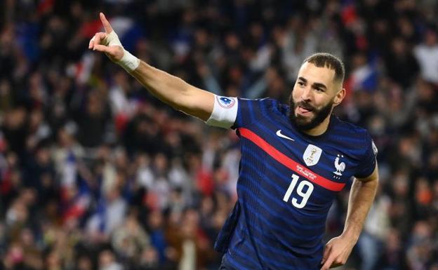 Benzema deja la selección francesa