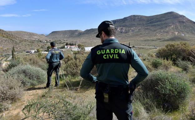 Dos detenidos y tres puntos de venta de droga desarticulados en Álora, Pizarra y Valle de Abdalajís