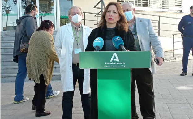 La Junta renovará en 2023 a más de 2.400 profesionales sanitarios en Málaga