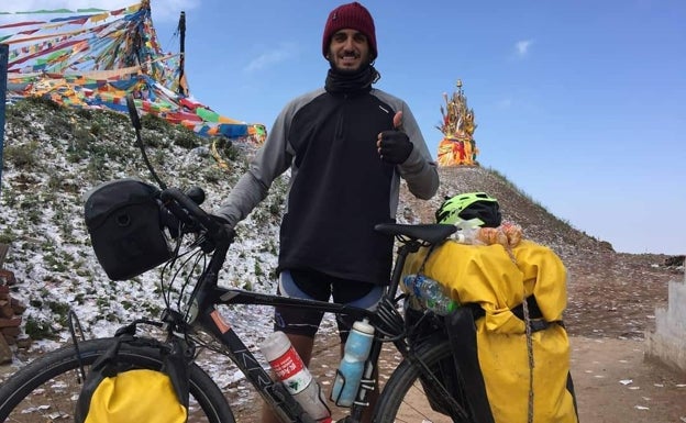 Roberto Merchán, cinco años y 33.000 kilómetros para viajar de Tailandia a Ardales en bici