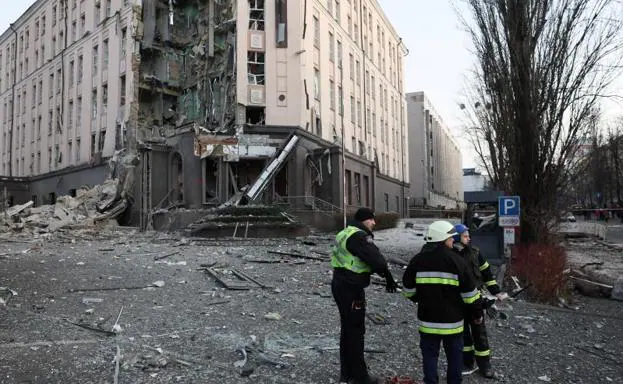 Al menos un muerto y varios heridos en Kiev por una nueva ola de bombardeos rusos
