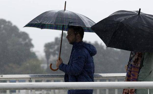 Cambio de tiempo en Andalucía: activan avisos amarillos ante un frente frío que dejará lluvias intensas