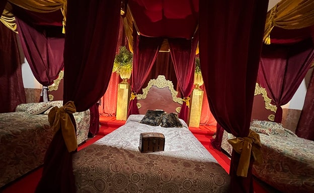 Poder ver cómo son las habitaciones de los Reyes Magos antes del gran día en Antequera