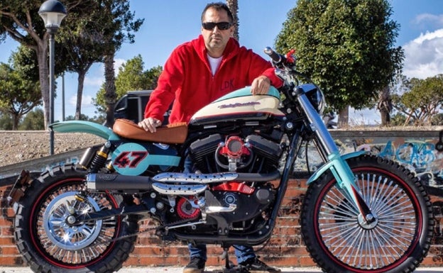 El veleño Francisco Alí Manén, elegido entre los diez mejores customizadores de motos del mundo por una revista de EE UU