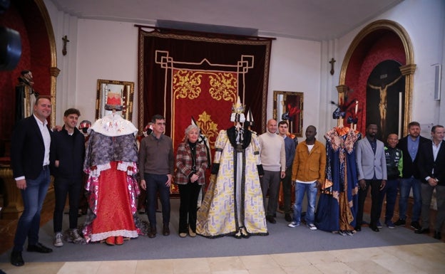 Los Reyes Magos ya conocen sus trajes para la Cabalgata de Málaga