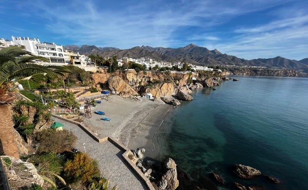 Nerja adjudica la construcción y explotación de un chiringuito junto al Balcón de Europa