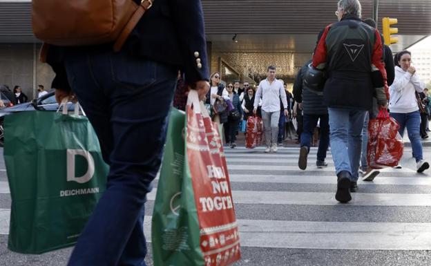 Qué tiendas y supermercados abren este 8 de enero en Málaga