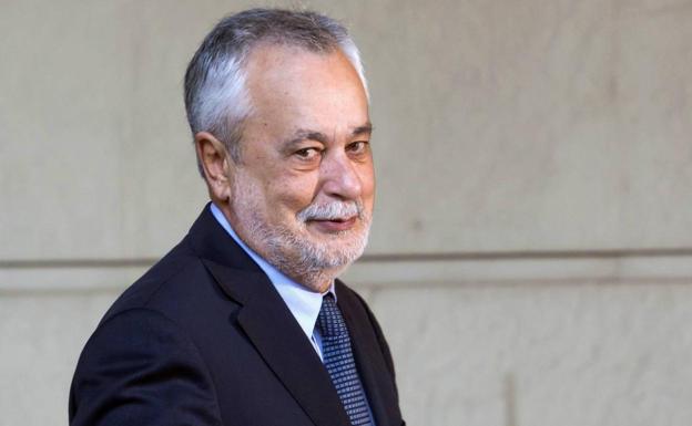 La Audiencia traslada a la Fiscalía y al PP el informe forense de Griñán y les da tres días para pronunciarse