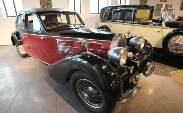 El Museo Automovilístico y de la Moda de Málaga pone en marcha visitas nocturnas guiadas «con misterio y suspense»