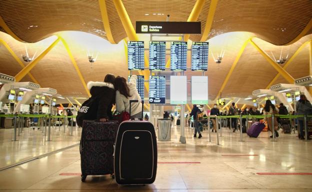 Los aeropuertos registraron en 2022 un 12% menos de pasajeros que antes de la pandemia