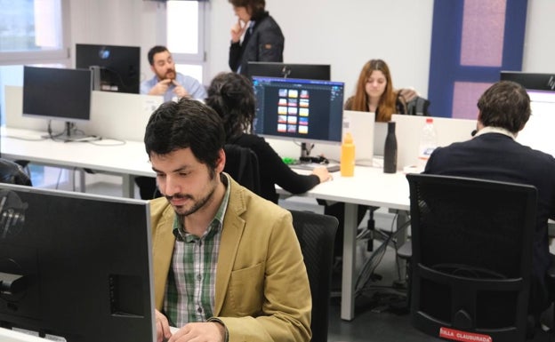 El 'hub' tecnológico de PwC en Málaga alcanza los cien empleados y prevé crecer un 20% cada año