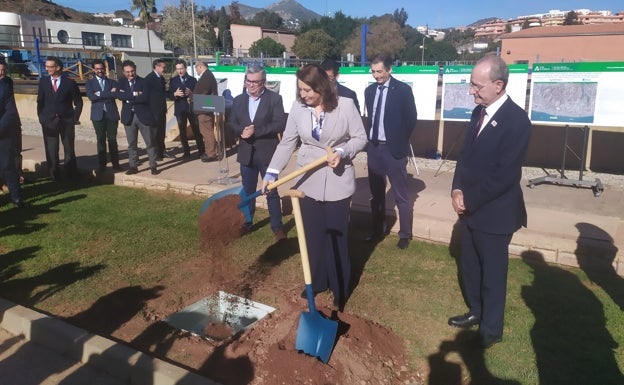 Primera piedra para garantizar el riego de los subtropicales en la Axarquía