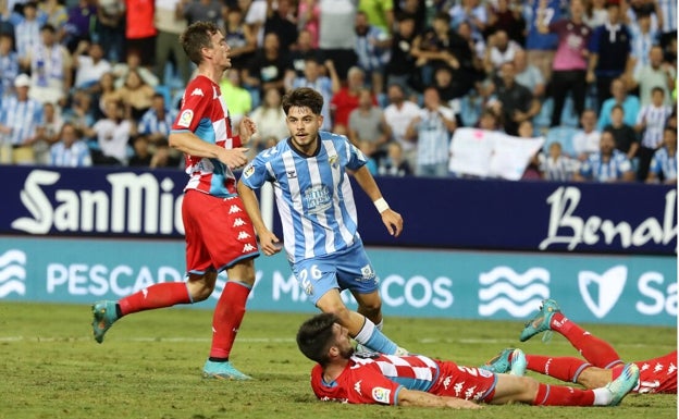 Un Málaga con centrocampistas 'de balonmano'