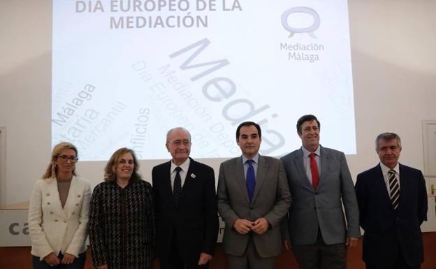 La Junta de Andalucía incluirá la mediación en el sistema de justicia gratuita