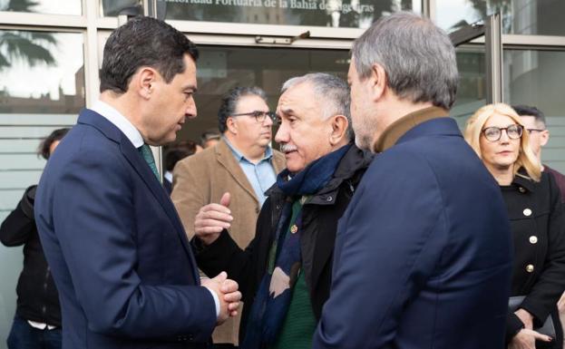 Juanma Moreno condena el crimen «terrible y desgarrador» y pide prudencia