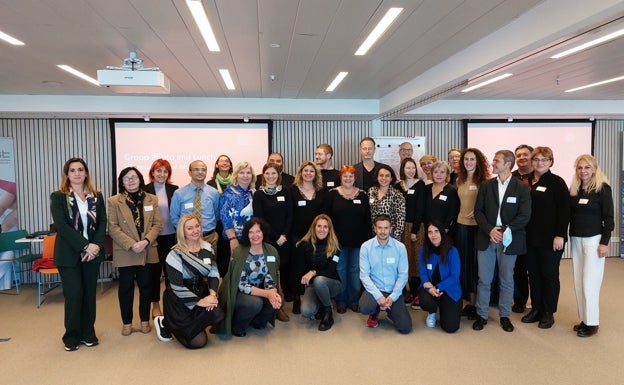 Un enfermero del Hospital Costa del Sol participará en un programa europeo contra la demencia