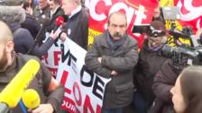 Se desatan protestas en todo Francia contra la reforma de pensiones de Macron