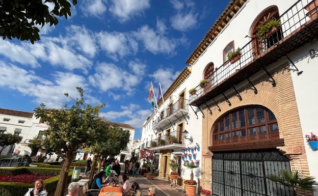 El PSOE propone bonificaciones al IBI para los empadronados en Marbella