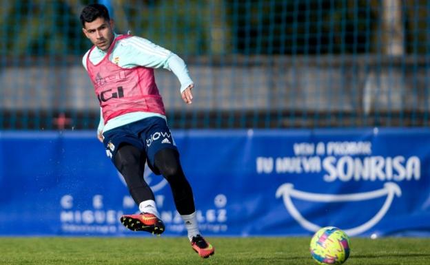 Juanfran regresa a Málaga con el Oviedo apenas un mes después de marcharse con polémica