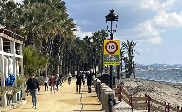 Costas aclara que los expedientes incoados en Marbella no tienen nada que ver con el proyecto básico de remodelación del paseo marítimo