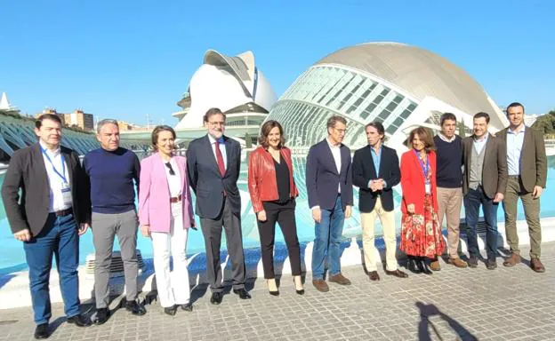 Juanma Moreno asegura que «salimos con unidad a ganar» en las municipales del 28M tras la convención del PP en Valencia