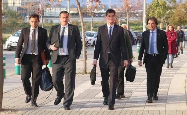 BlueBay cree que la solución del Málaga es una «ampliación de capital, no un director general»