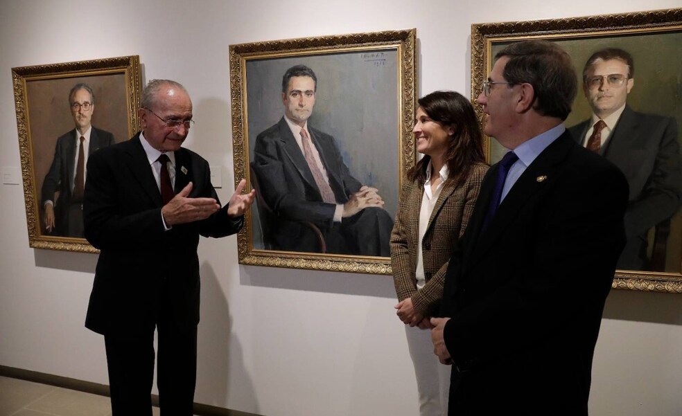 El alcalde se reencuentra con su retrato de hace medio siglo