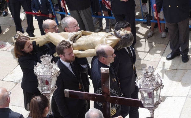 Los traslados de la Virgen de la Caridad y de los titulares del Sepulcro cambian de fecha